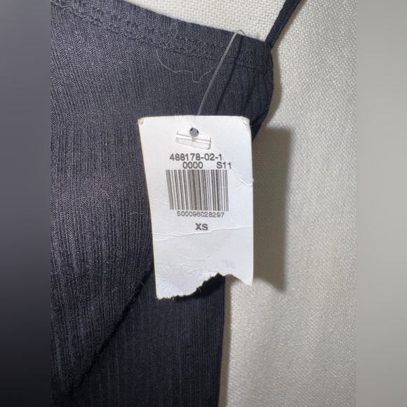 Old Navy Shirt Womens XS Black Long Sleeve One Shoulder Rib Knit Top NWT - Picture 2 of 4